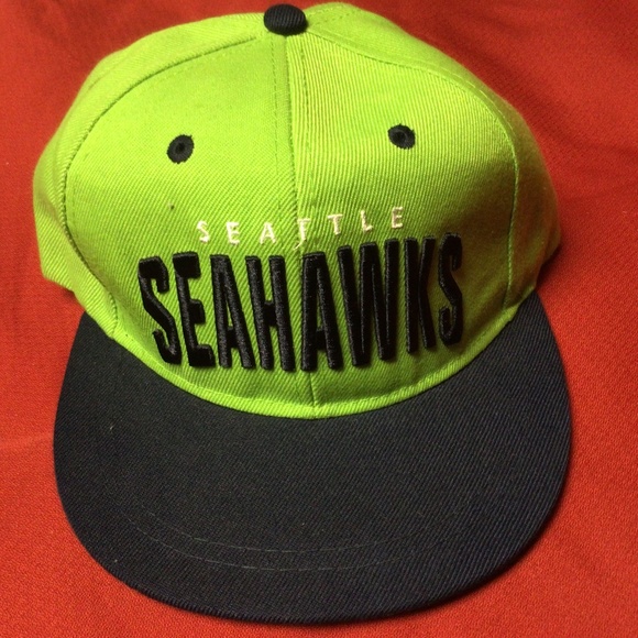 NFL SEATTLE SEAHAWKS new hat - Picture 1 of 3